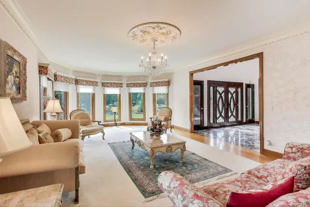 $1,395,000 | 45 Willow Bay Drive, South Barrington, IL 60010
