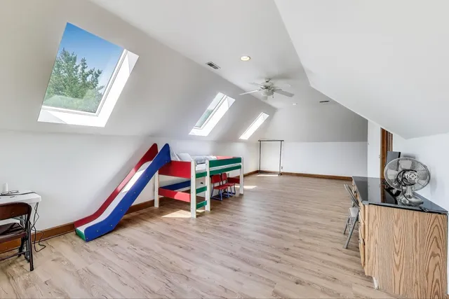 $1,395,000 | 45 Willow Bay Drive, South Barrington, IL 60010