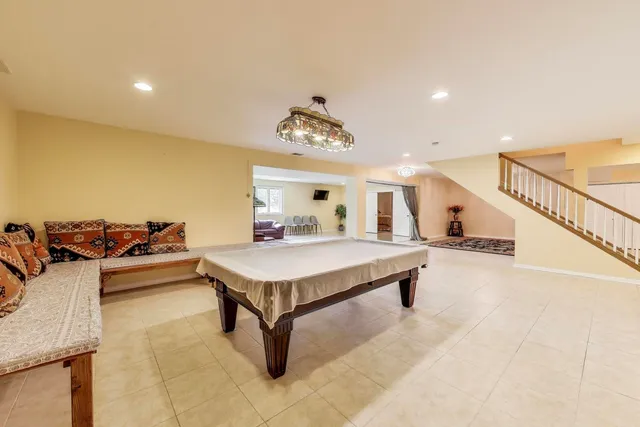 $1,395,000 | 45 Willow Bay Drive, South Barrington, IL 60010