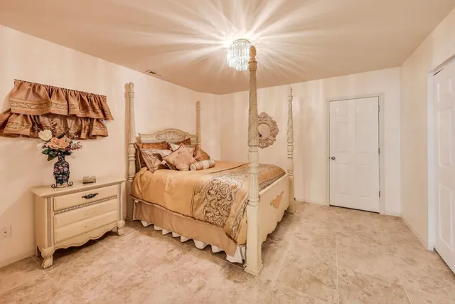 $1,395,000 | 45 Willow Bay Drive, South Barrington, IL 60010