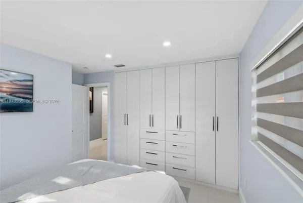 $6,000 | 830 Southwest 93rd Avenue, Miami, FL 33174