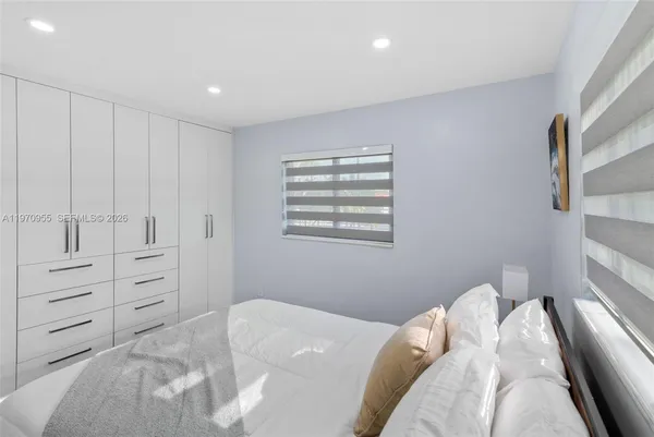 $6,000 | 830 Southwest 93rd Avenue, Miami, FL 33174