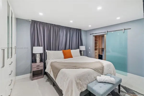 $6,000 | 830 Southwest 93rd Avenue, Miami, FL 33174