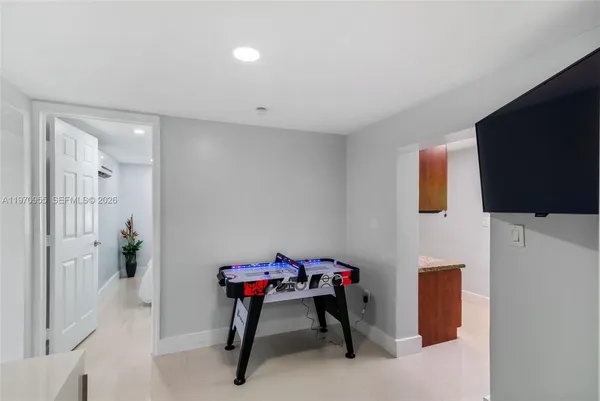 $6,000 | 830 Southwest 93rd Avenue, Miami, FL 33174