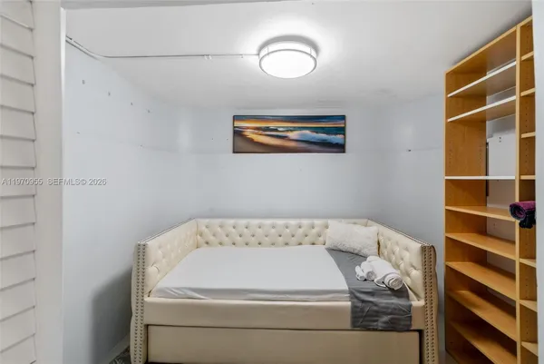 $6,000 | 830 Southwest 93rd Avenue, Miami, FL 33174