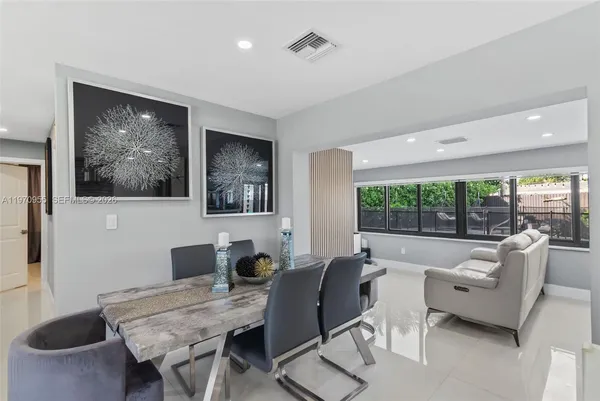 $6,000 | 830 Southwest 93rd Avenue, Miami, FL 33174