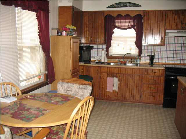 8395 Bald Knob Road Mount Vernon, IN 47620 - Photo 2 of 21 Gallery Image 2