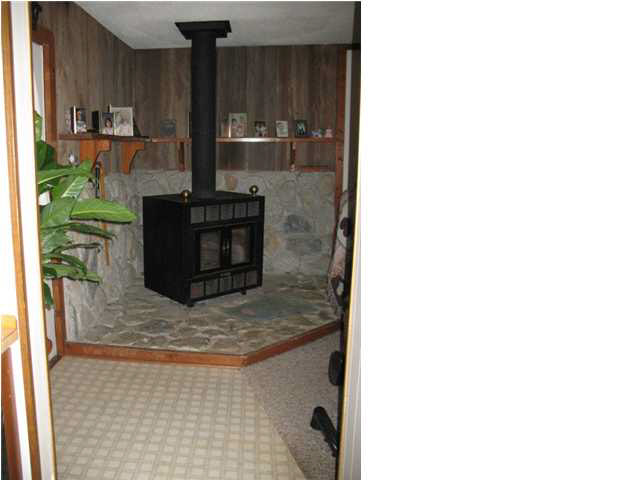 8395 Bald Knob Road Mount Vernon, IN 47620 - Photo 10 of 21 Gallery Image 10