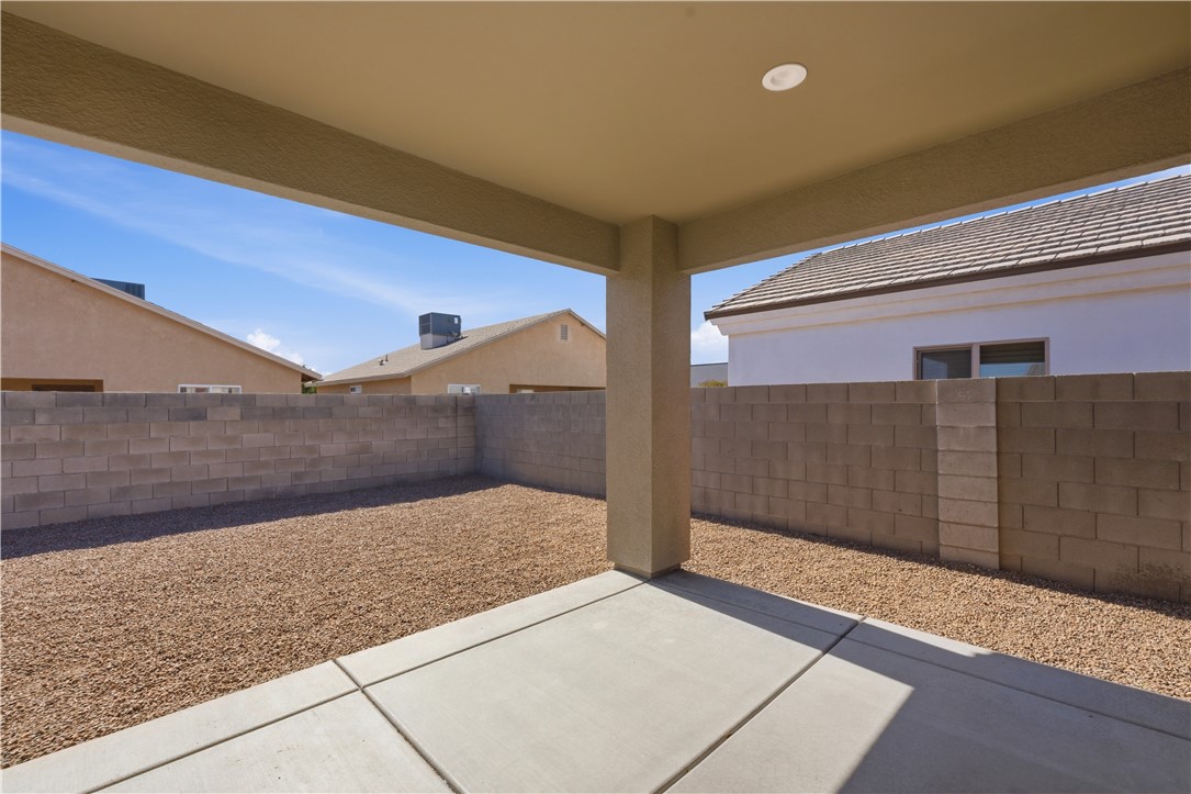 3546 North Skylark Road Kingman, AZ 86409 - Photo 21 of 30 a view of backyard