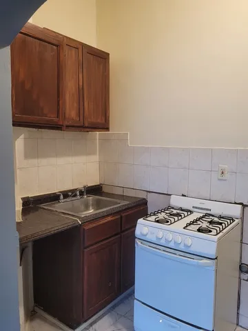 $259,999 | 9034 South Commercial Avenue, Chicago, IL 60617