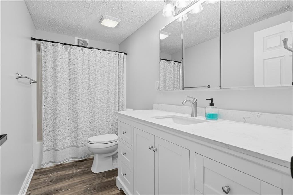 1204 Dutilh Road, Unit 1 Cranberry Township, PA 16066 - Photo 16 of 29