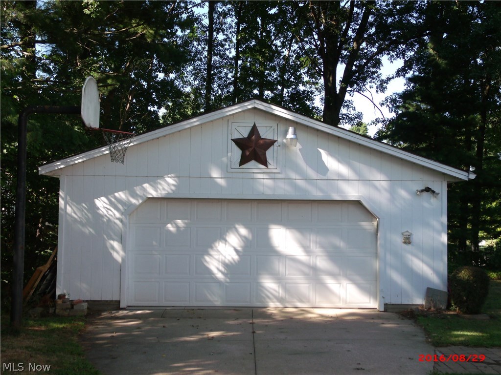 3613 Longfield Road Ravenna, OH 44266 - Photo 27 of 27 Woman or Man Cave..... Need I say more???