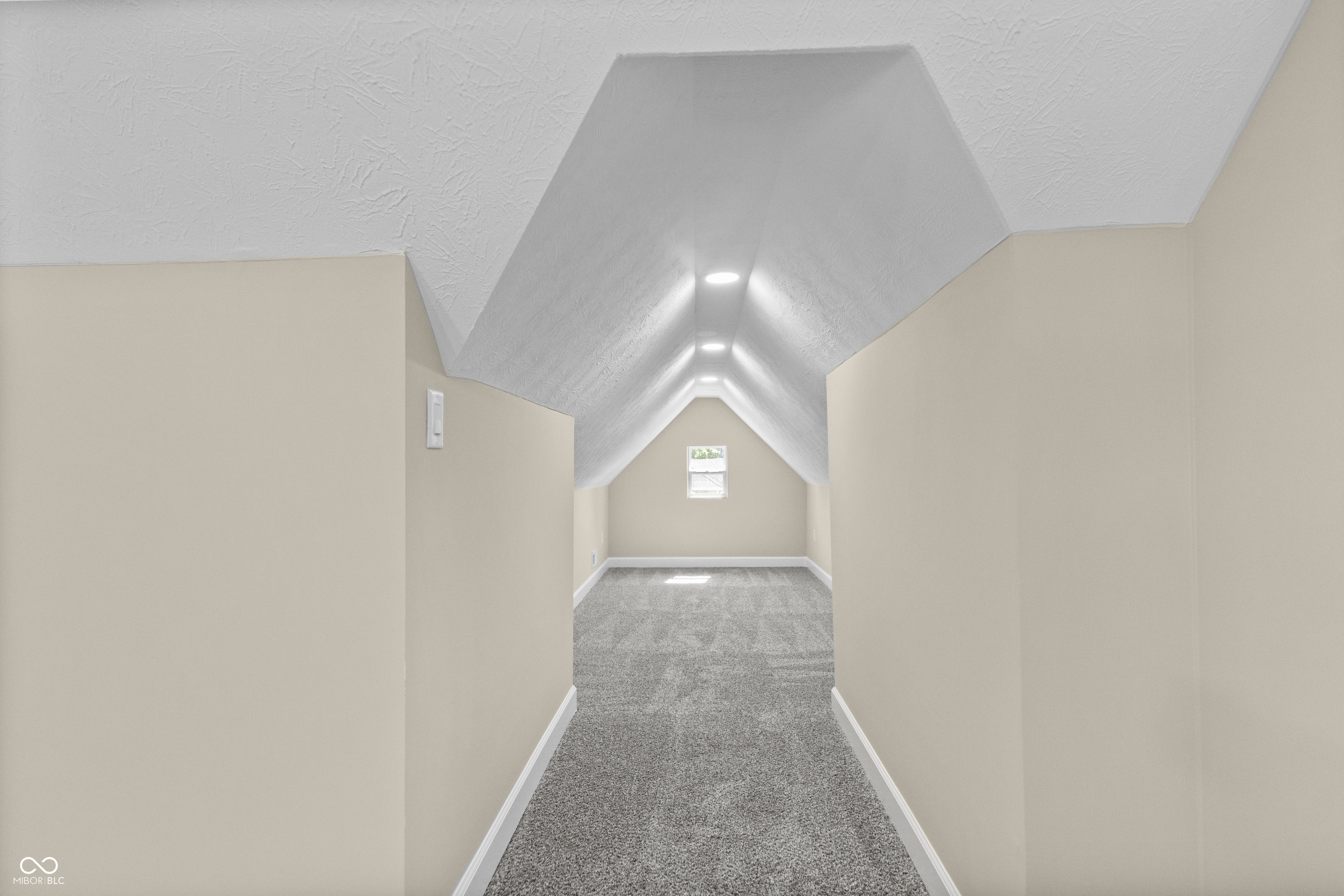 2430 Stuart Street Indianapolis, IN 46218 - Photo 44 of 51