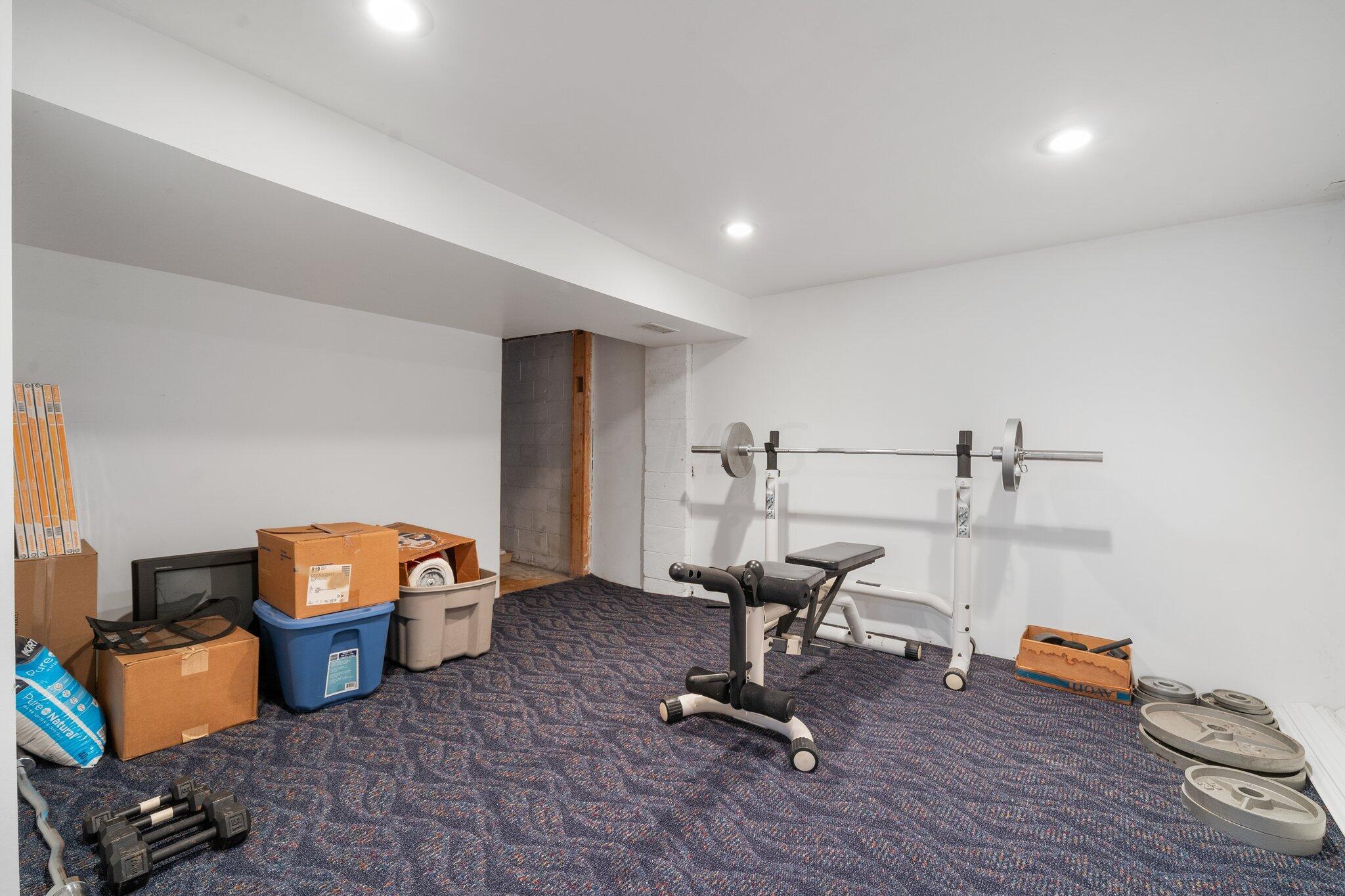 3274 Dunloe Road Columbus, OH 43232 - Photo 21 of 27 Lower Level 3