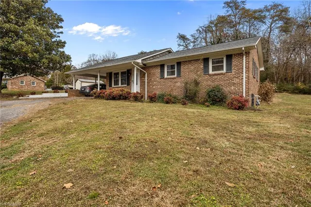 $234,900 | 134 North Park Drive, Jonesville, NC 28642
