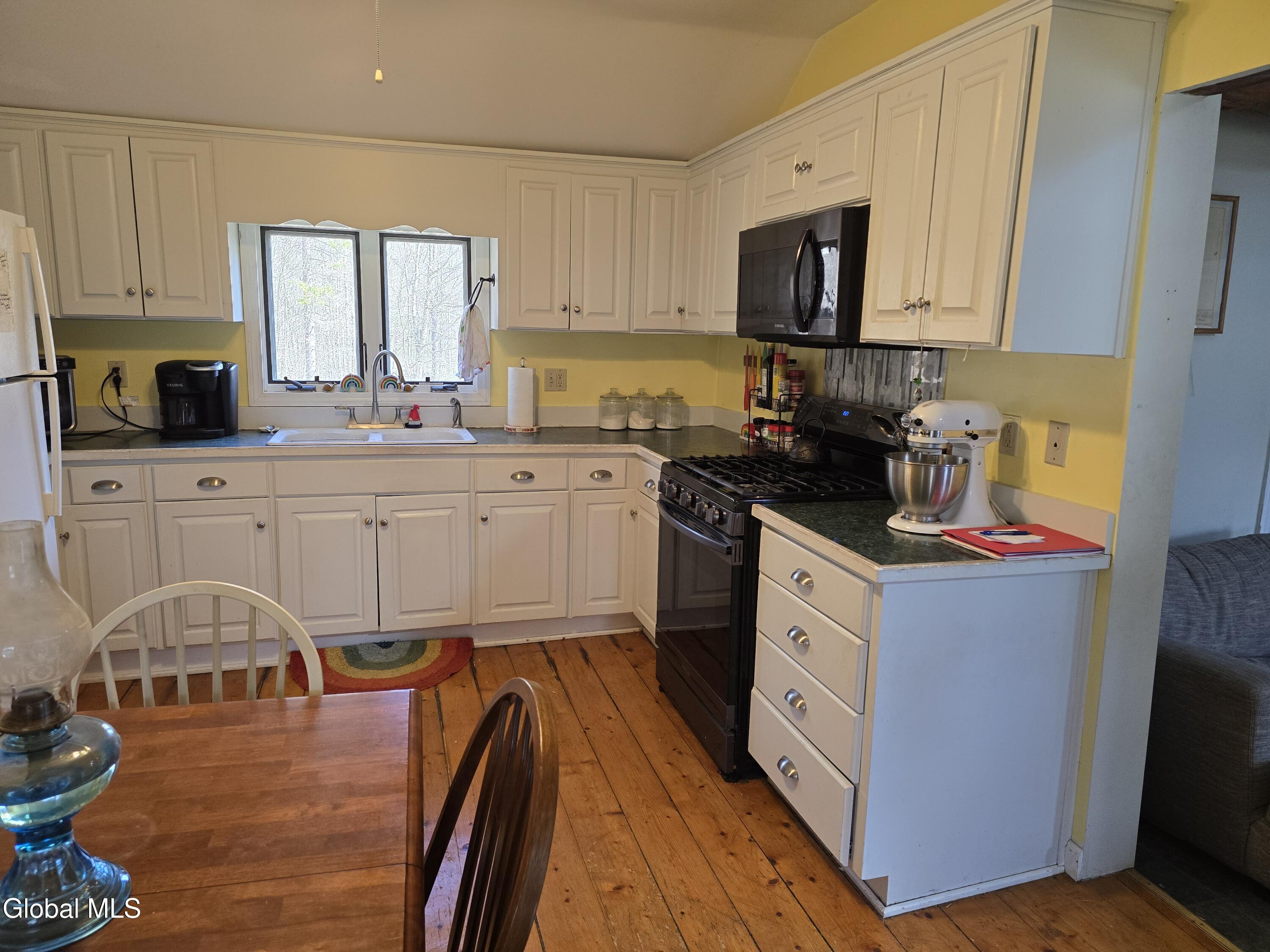 344 Dyken Pond Road Berlin, NY 12138 - Photo 7 of 38 7 Kitchen