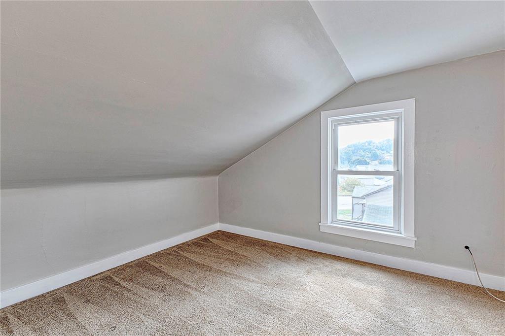 108 Pandora Road Loyalhanna, PA 15661 - Photo 10 of 23 an empty room with a window