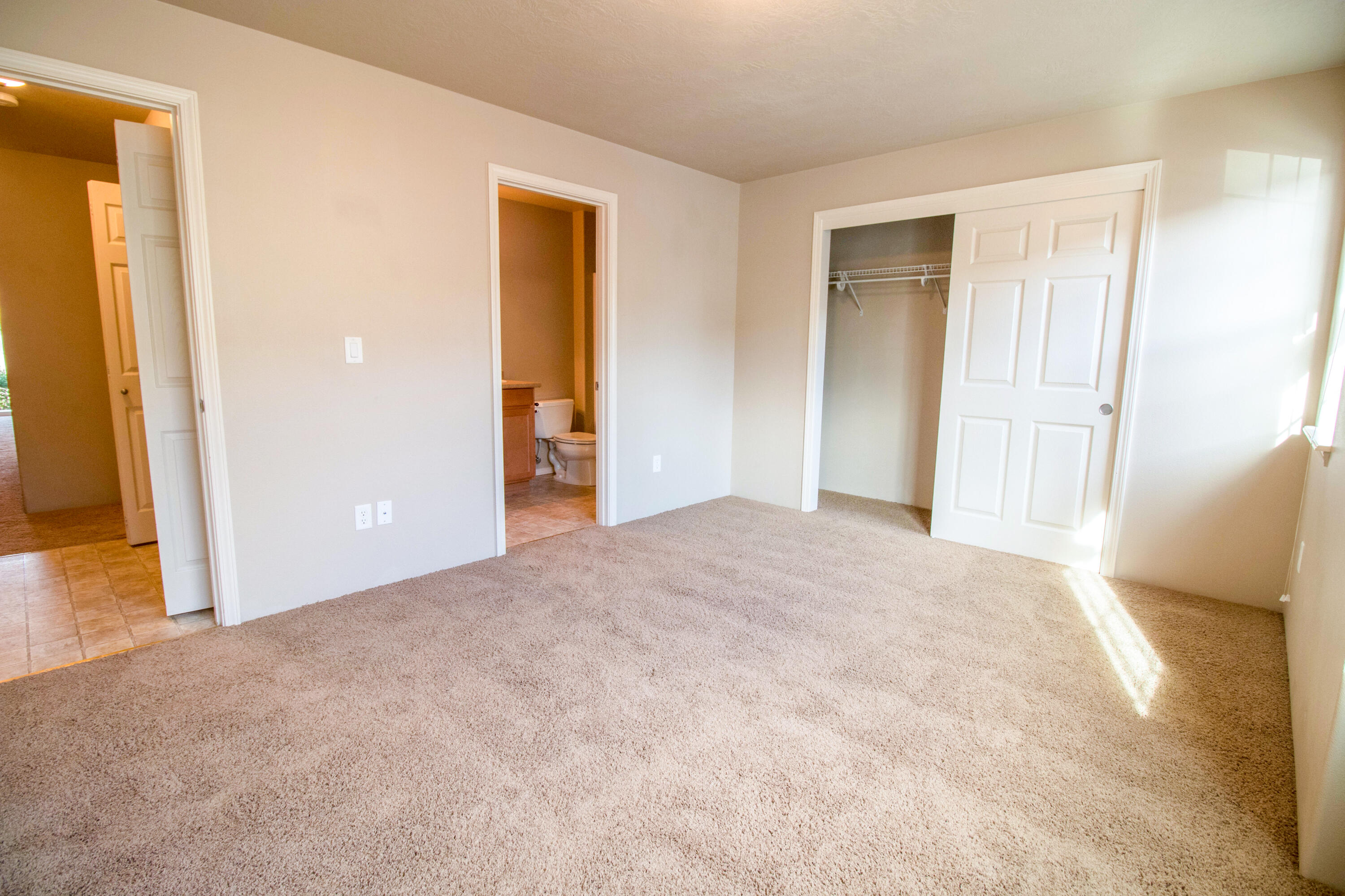 622-624 Midway Road Medford, OR 97501 - Photo 10 of 19 Master Bedroom