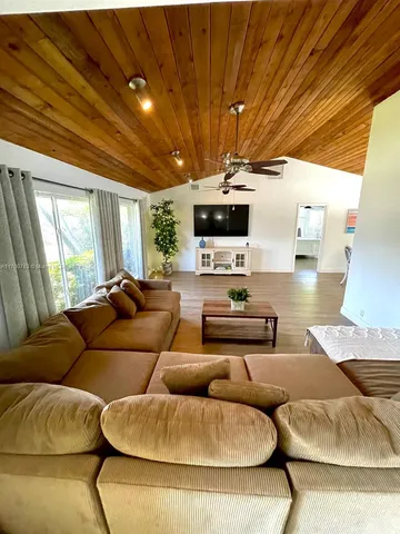 $6,850 | High Ridge, Lake Worth, FL 33462