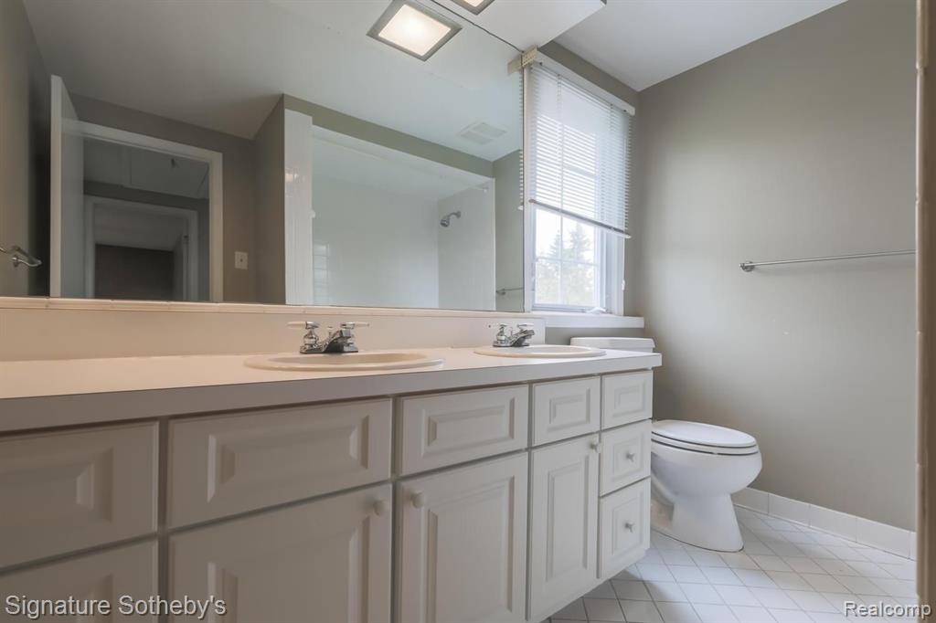 5139 Wing Lake Road Bloomfield Hills, MI 48302 - Photo 30 of 43