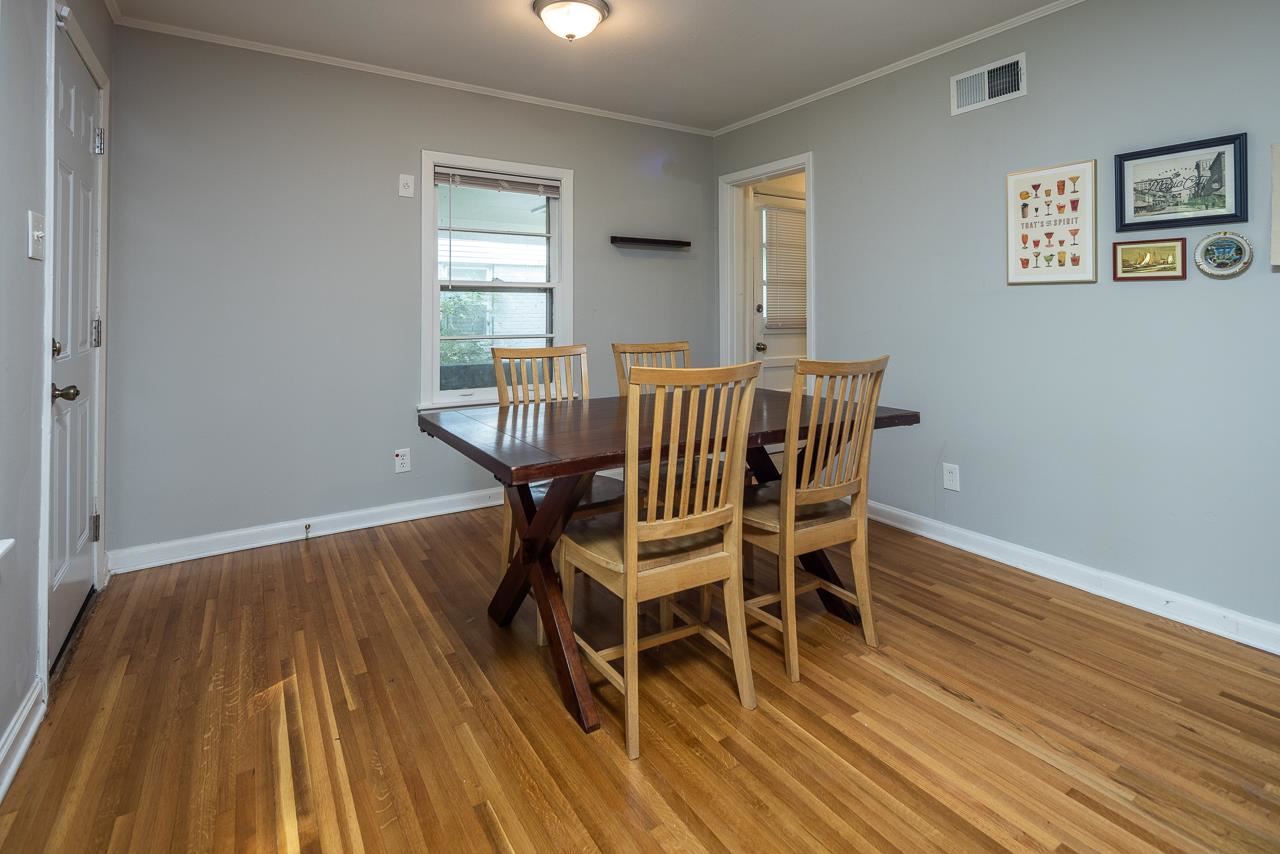 1427 Colonial Road Memphis, TN 38117 - Photo 8 of 24