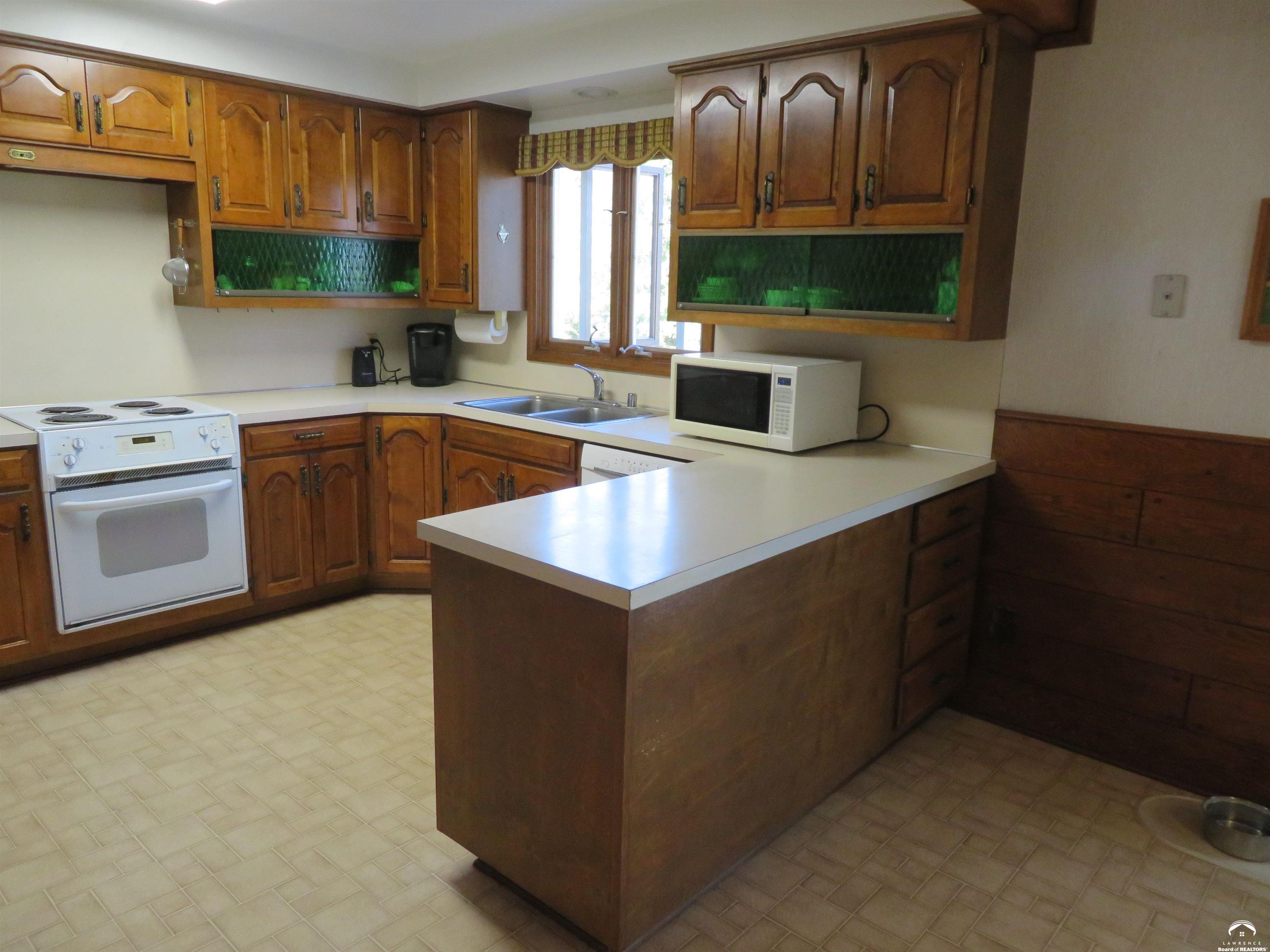 7607 Ferguson Road Ozawkie, KS 66070 - Photo 22 of 98 Gallery Image 22