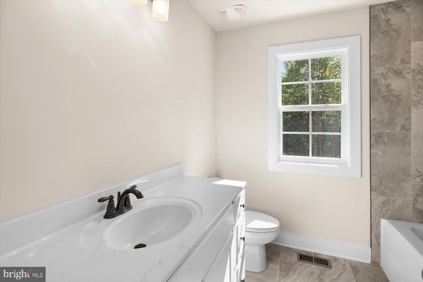 8425 Swan Woods Road Rhoadesville, VA 22542 - Photo 36 of 39 Image of previous home with simliar finishes