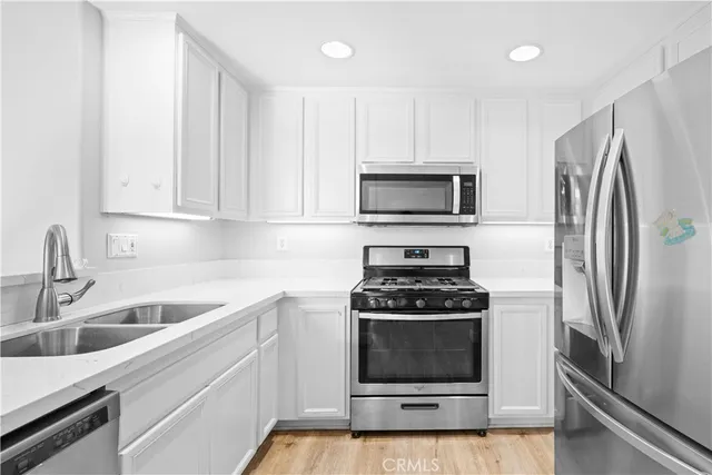 $805,000 | 14 Garrison Loop, Ladera Ranch, CA 92694