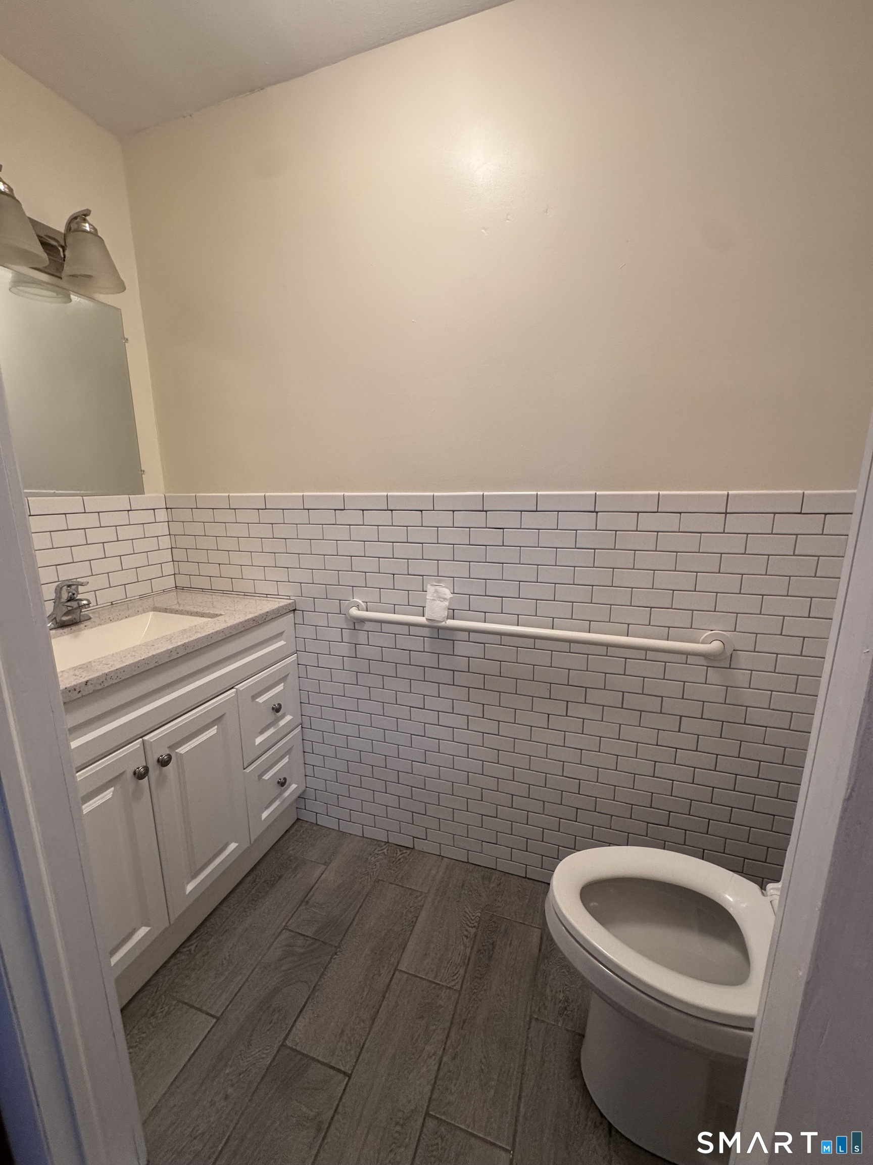 460 Congress Avenue, Unit 1 Waterbury, CT 06708 - Photo 6 of 10
