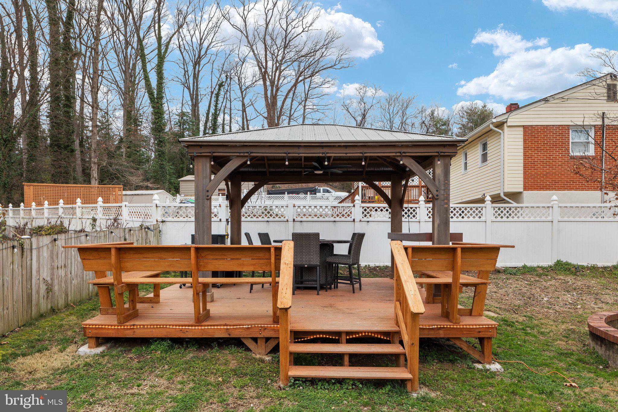 14976 Alaska Road Woodbridge, VA 22191 - Photo 10 of 36 Gazebo with Built-in Seating