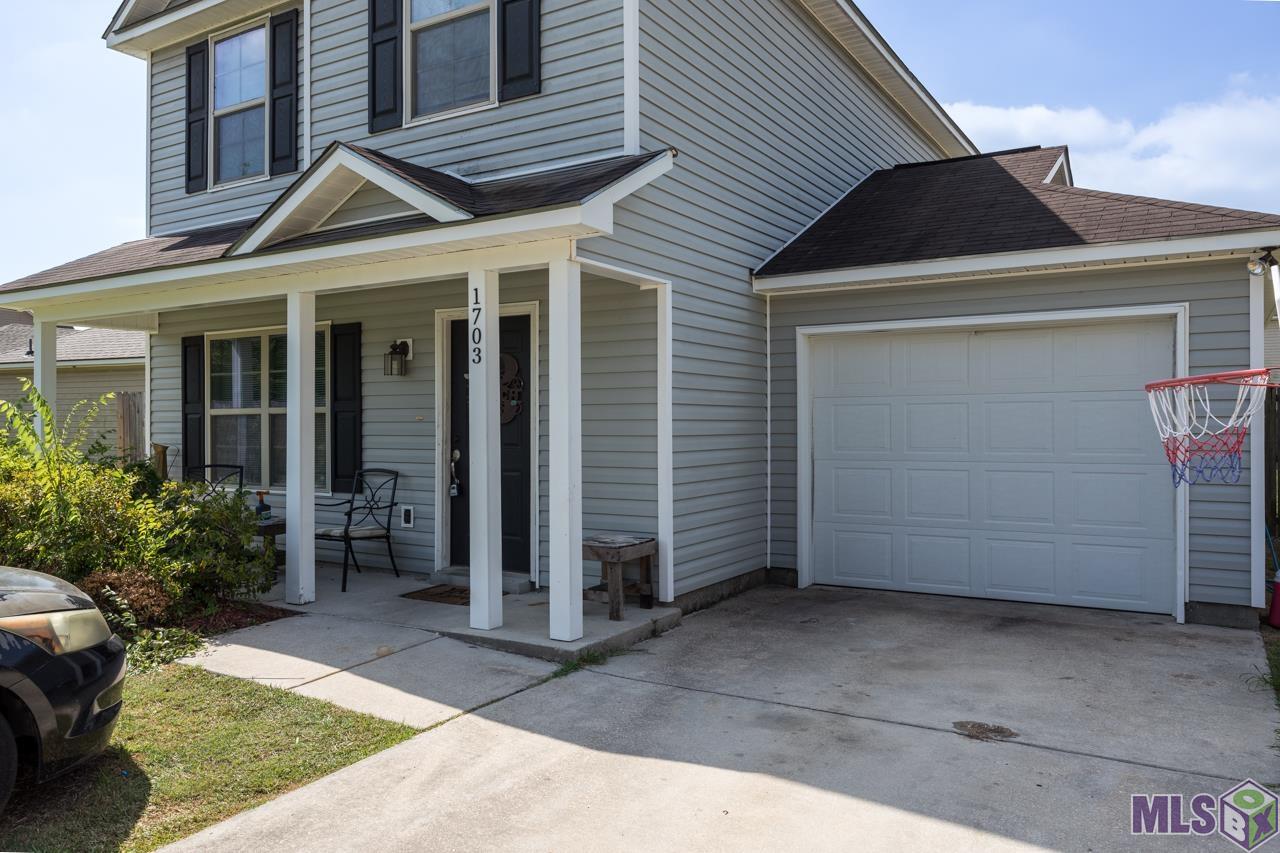1703 West Worthy Road Gonzales, LA 70737 - Photo 4 of 16 Garage