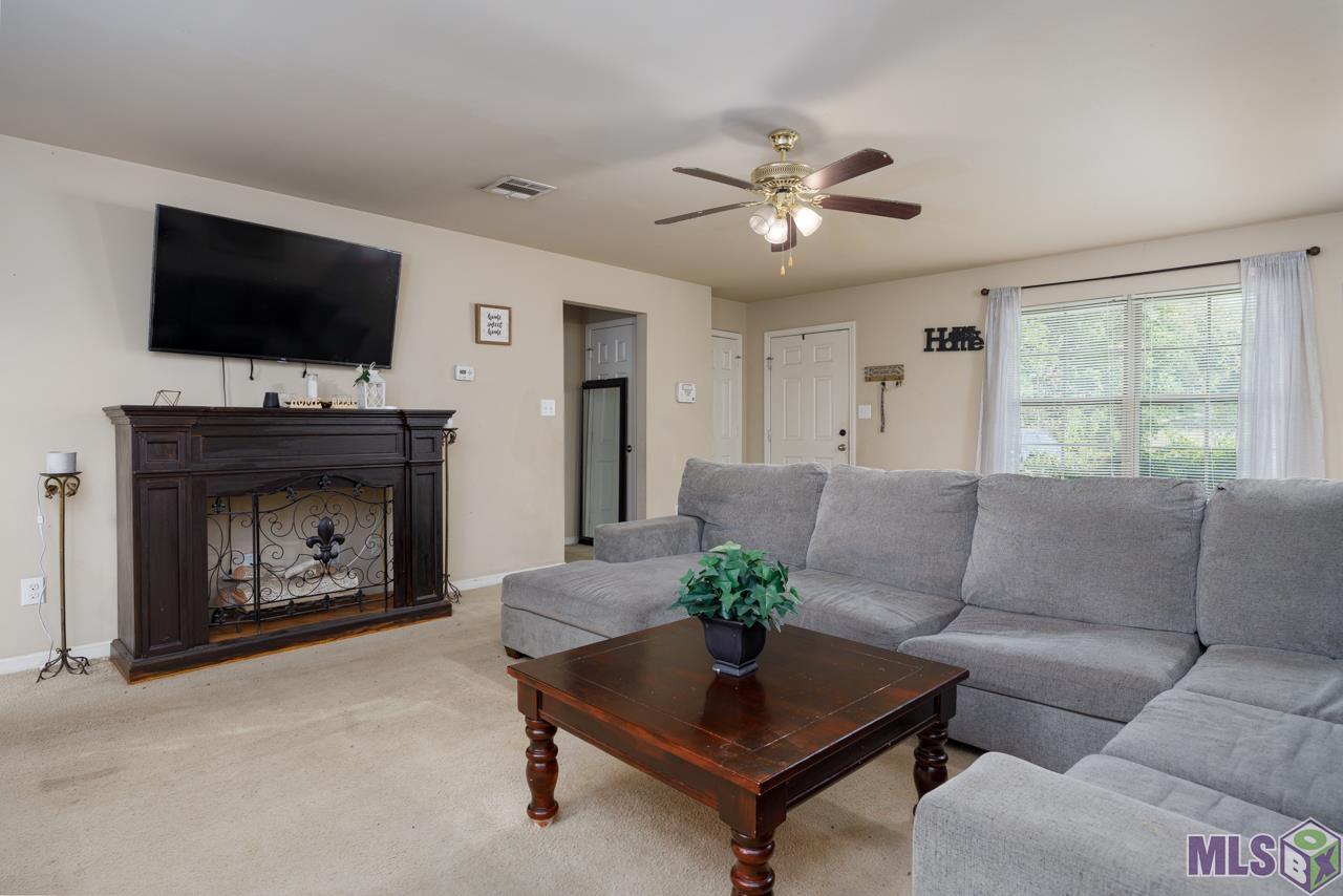 1703 West Worthy Road Gonzales, LA 70737 - Photo 8 of 16 Gallery Image 8