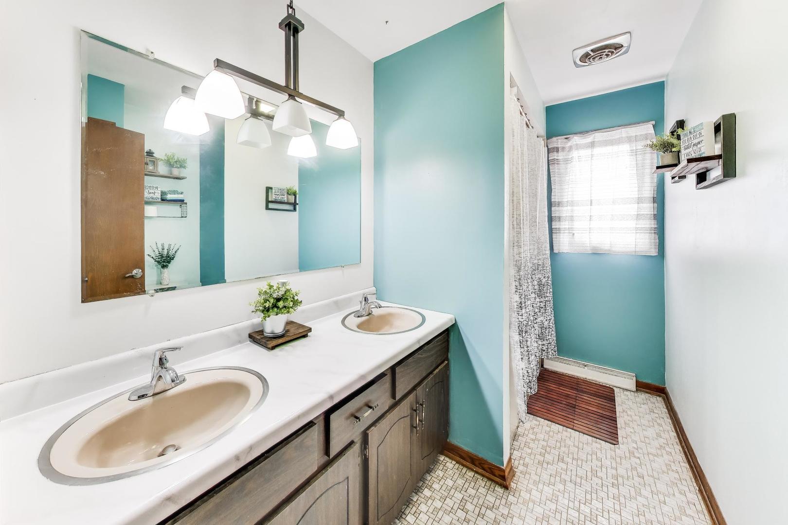 4255 149th Street Midlothian, IL 60445 - Photo 22 of 35