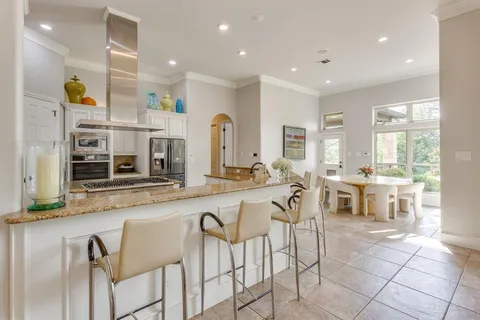 $1,150,000 | 305 Covered Bridge Drive, Fort Worth, TX 76108