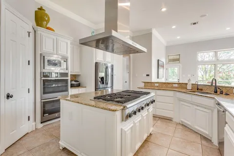 $1,150,000 | 305 Covered Bridge Drive, Fort Worth, TX 76108