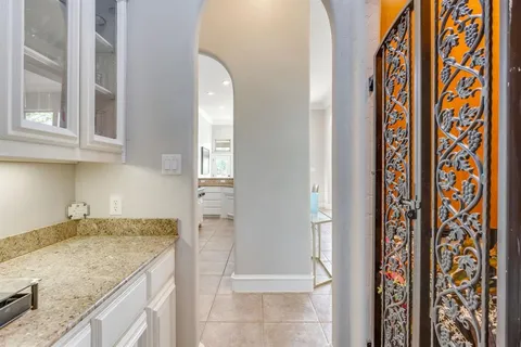 $1,150,000 | 305 Covered Bridge Drive, Fort Worth, TX 76108