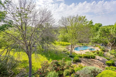$1,150,000 | 305 Covered Bridge Drive, Fort Worth, TX 76108