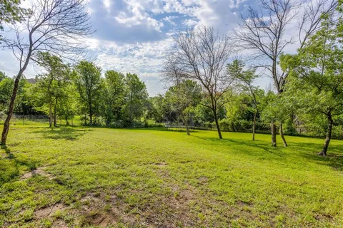 $1,150,000 | 305 Covered Bridge Drive, Fort Worth, TX 76108