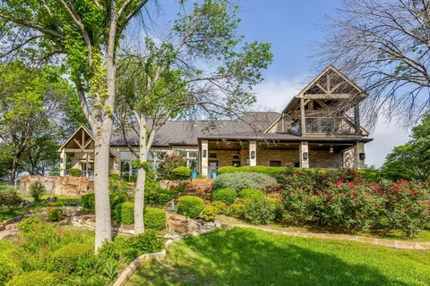 $1,150,000 | 305 Covered Bridge Drive, Fort Worth, TX 76108