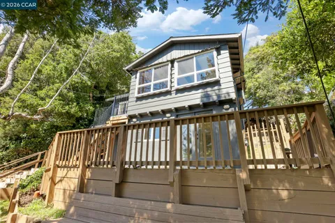 $999,000 | 5716 Merriewood Drive, Oakland, CA 94611