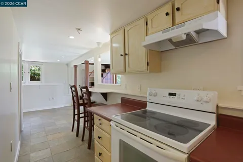 $999,000 | 5716 Merriewood Drive, Oakland, CA 94611