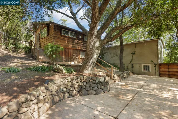 $999,000 | 5716 Merriewood Drive, Oakland, CA 94611