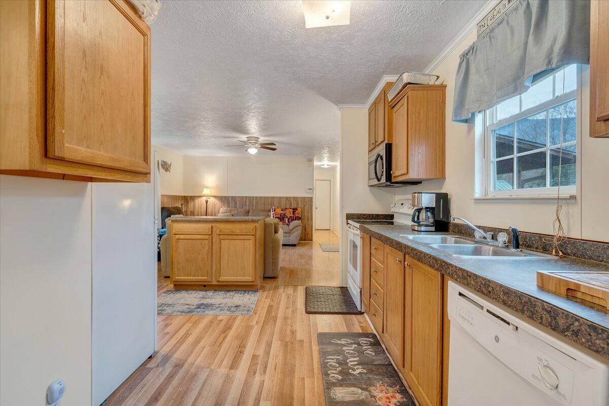1606 Dunbrack Road Covington, VA 24426 - Photo 23 of 93 19-MIB00618