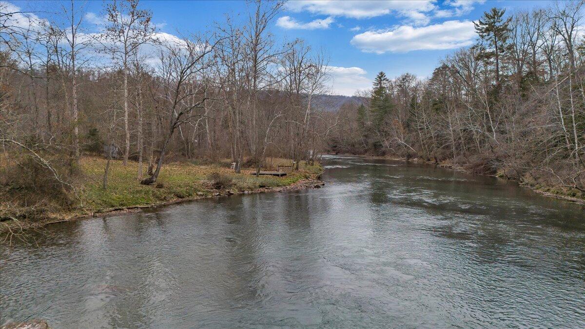 1606 Dunbrack Road Covington, VA 24426 - Photo 65 of 93 62-DJI_20241204135113_0049_D