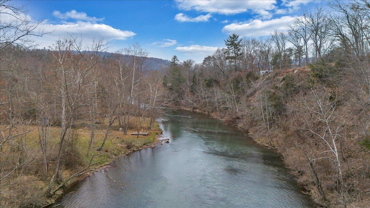 1606 Dunbrack Road Covington, VA 24426 - Photo 68 of 93 65-DJI_20241204135208_0053_D