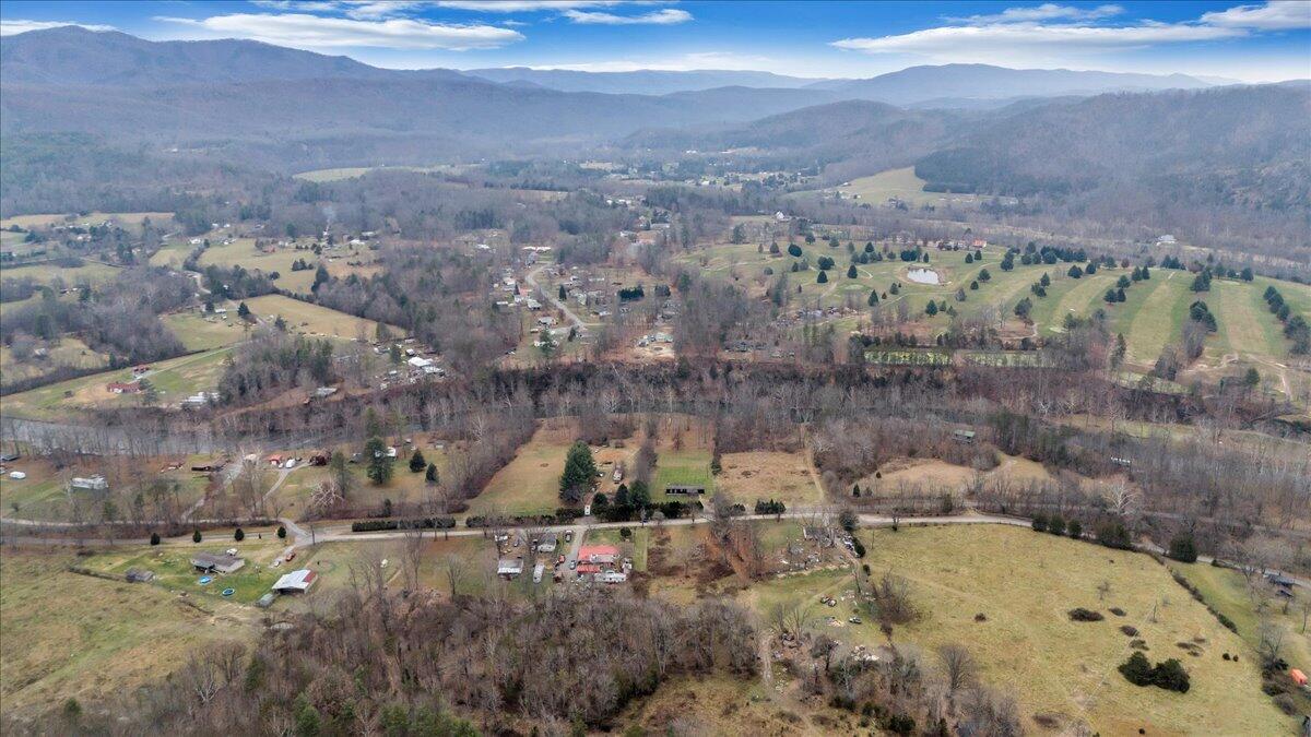 1606 Dunbrack Road Covington, VA 24426 - Photo 86 of 93 85-DJI_20241204140308_0081_D