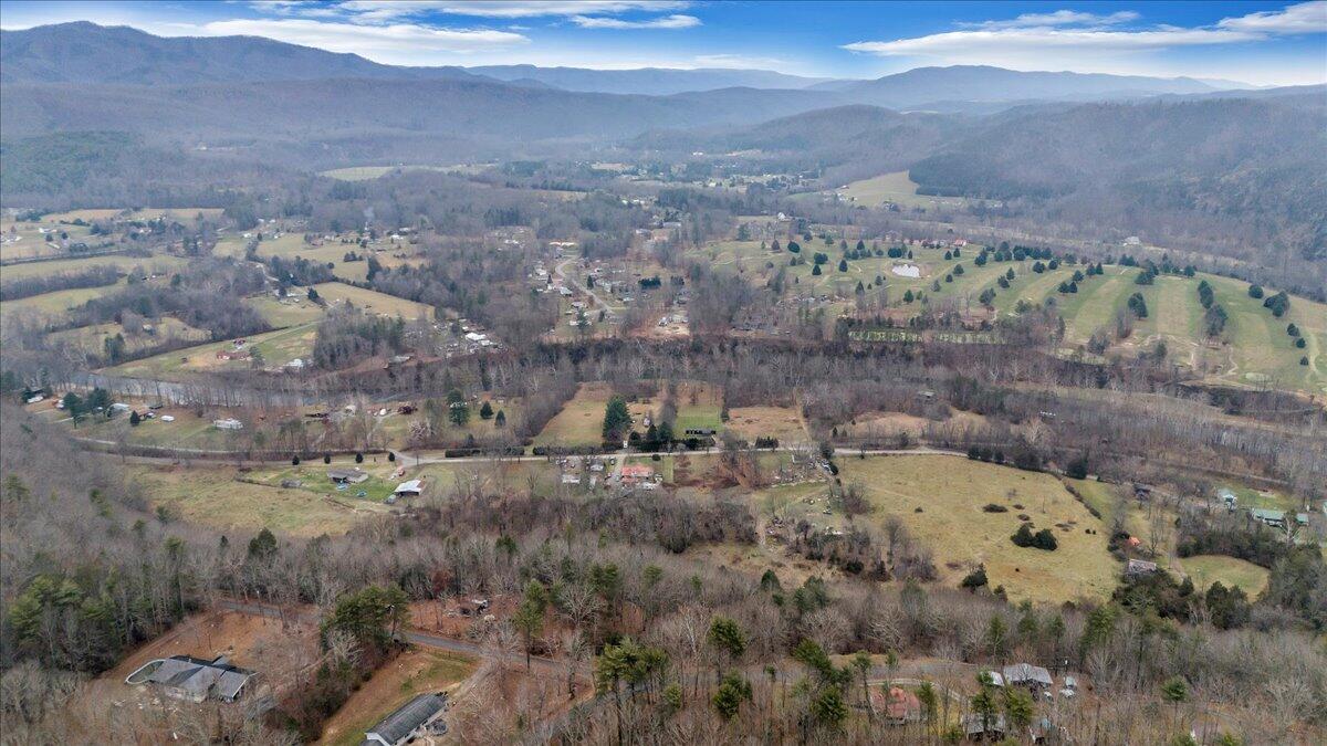 1606 Dunbrack Road Covington, VA 24426 - Photo 10 of 93 06-DJI_20241204140253_0080_D