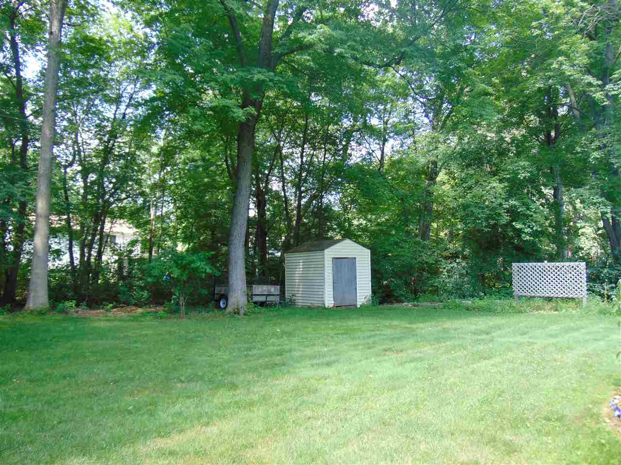 10 Poplar Road Salem, NH 03079 - Photo 12 of 35 Gallery Image 12