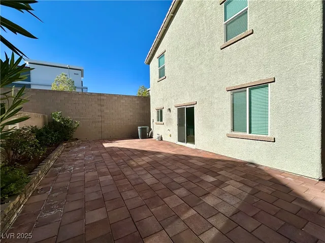$1,900 | 8793 Candelabra Court, Las Vegas, NV 89113