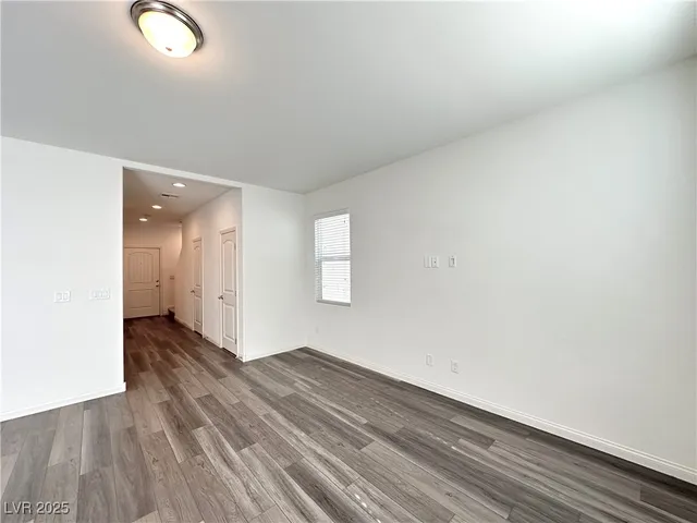 $1,900 | 8793 Candelabra Court, Las Vegas, NV 89113